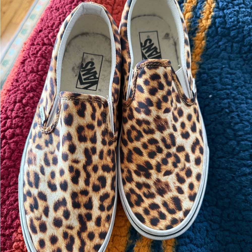Vans Brown Slip-On Sneakers with Leopard Print sz men’s 8.5 women’s 10